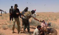 Integrantes del grupo terrorista Daesh fusilan a civiles iraquíes