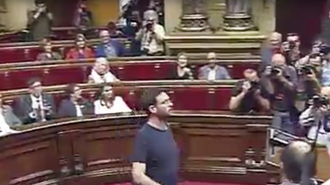 Antonioo Dante Fachin en el momento de dirigirse a votar.