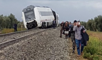 Imagen del tren descarrilado el miércoles que cubría la ruta Málaga-Sevilla