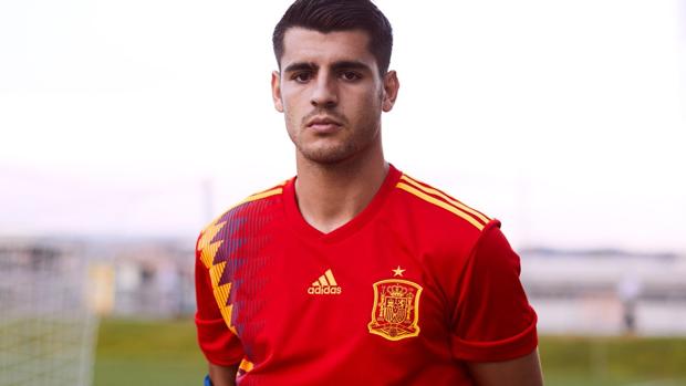 Morata, con la nueva camiseta de España - SeFutbol