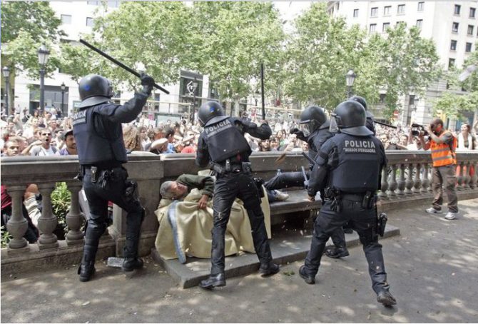 En la imagen, agentes de la policía autonómica catalana.