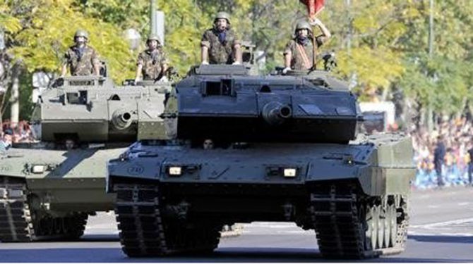 Tanques, en una foto de archivo