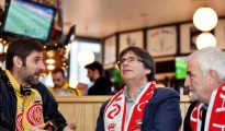 Elecciones Catalanas 21D: Puigdemont vivió el domingo una jornada de fútbol en Bruselas