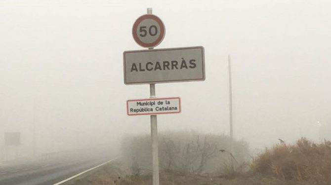 Cartel de entrada al municipio