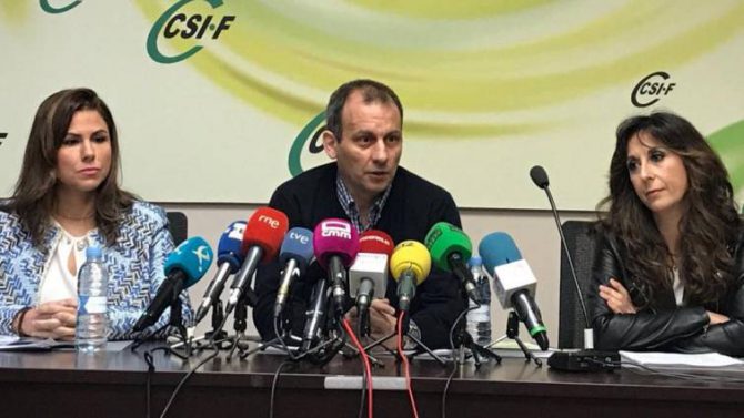 Mario Gutiérrez, presidente de CSIF, durante la presentación del estudio