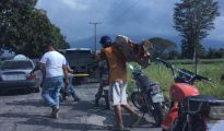 Saqueos en el municipio Caracciolo Parra Olmedo (estado Mérida) - Twitter