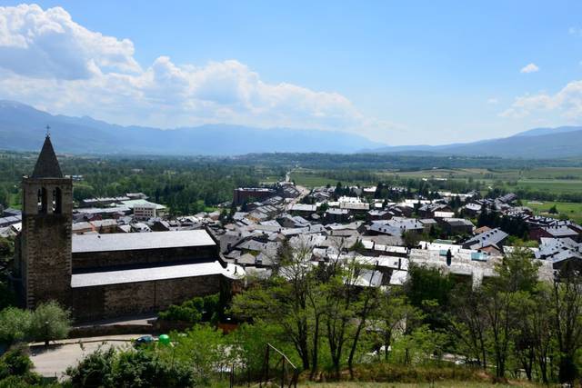 Los menores residían en la localidad de Llivia.