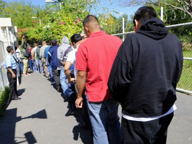 Salvadoreños deportados. 