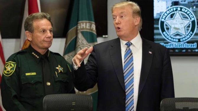 Trump, en una rueda de prensa tran los atentados de Florida - AFP