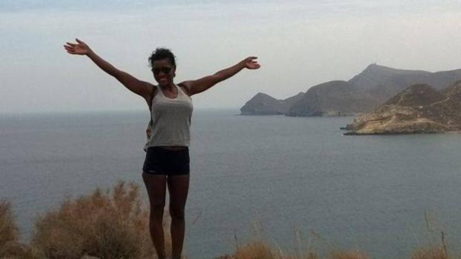 Ana Julia - FACEBOOK