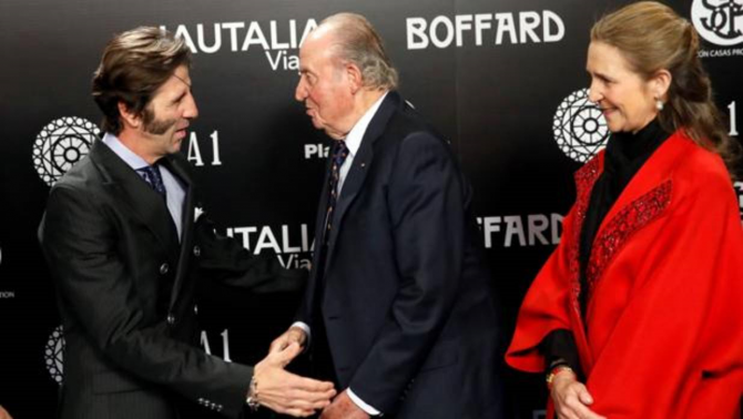 Juan José Padilla cumplimenta a Don Juan Carlos y la Infanta Elena 