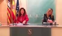 Pilar Costa y Patricia Gómez, hoy en el Consolat de Mar.