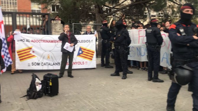 Manifestación en el IES Joan Boscà