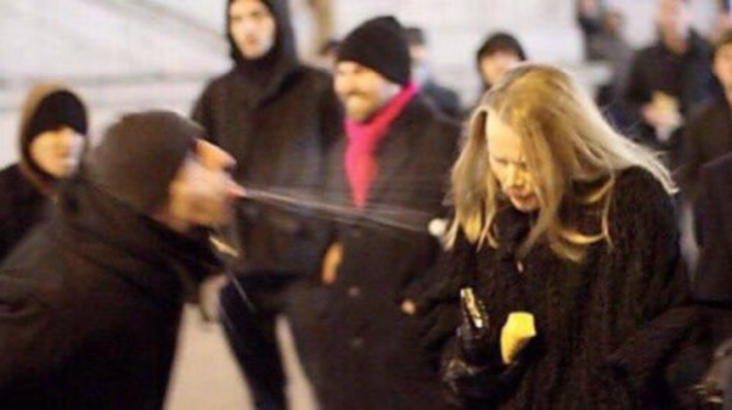 Alemania acosada por refugiados árabes en Colonia.