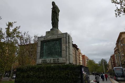 Monumento a Fernando el Católico
