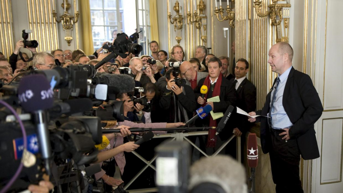 Peter Englund anuncia el Nobel de Literatura en 2009 - EPA