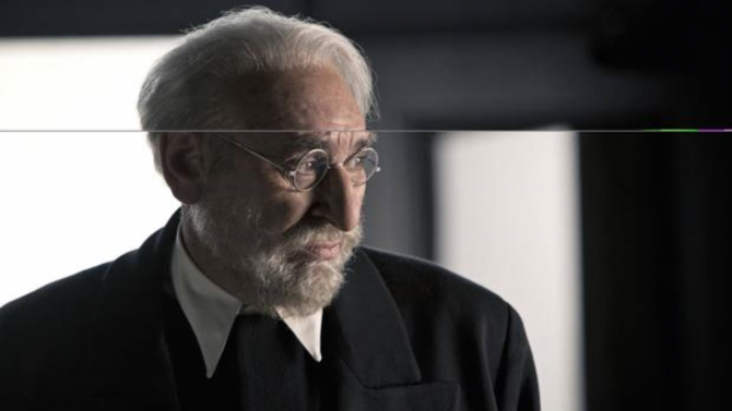 Karra Elejalde es Unamuno en «Mientras dure la guerra»