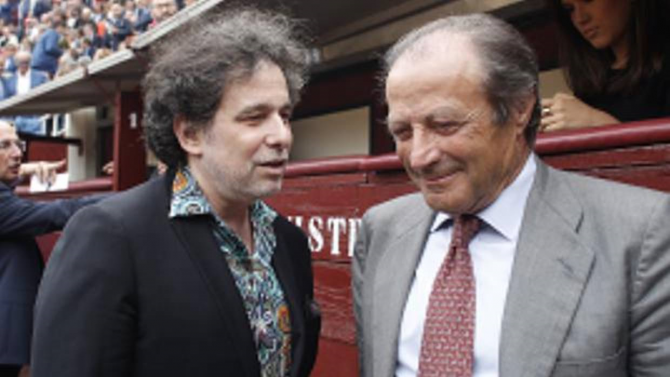 Andrés Calamaro y Fernando Domecq, en el callejón