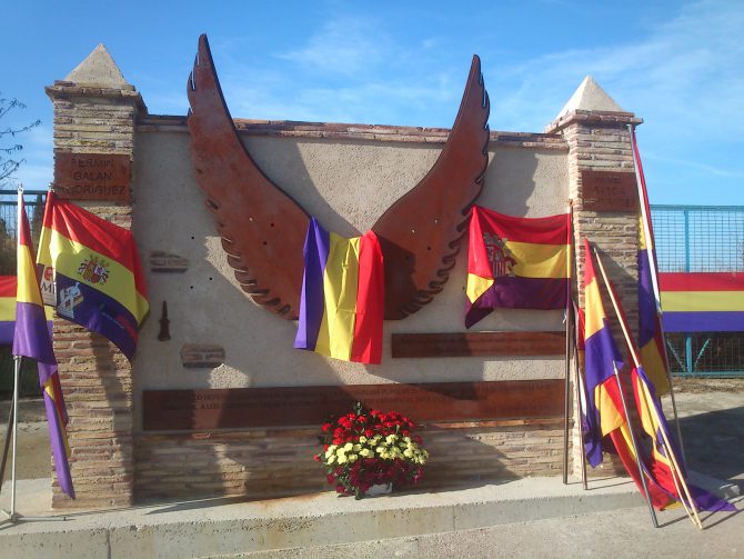 Monumento a Galán y García Hernández en Jaca 