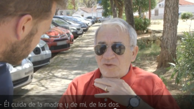El padre de «El Prenda» durante la entrevista - Cuatro