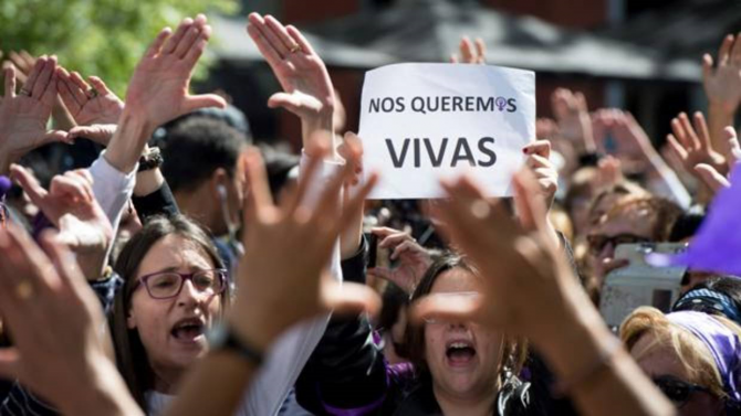 Concentración de mujeres contra el fallo judicial de «La Manada».