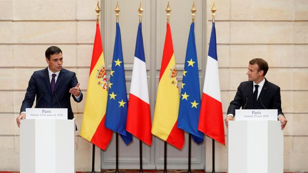 Macron recibe a Pedro Sánchez en el Elíseo