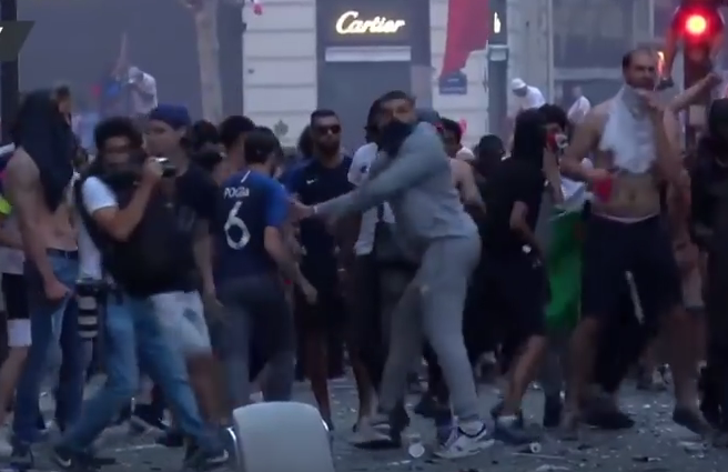 Una imagen de los disturbios