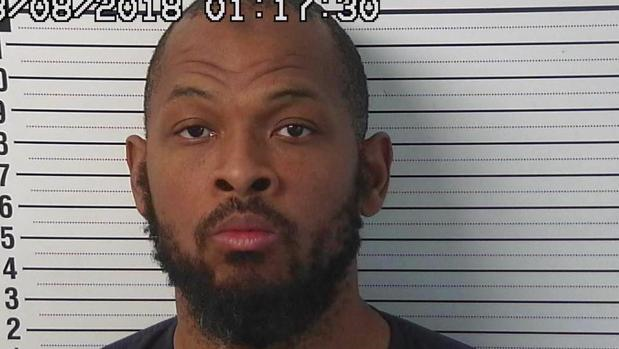 El cabecilla del grupo tras su arresto en el supuesto campamento en Nuevo México