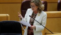 La ministra de Economía, Nadia Calviño, en el pleno del Senado.