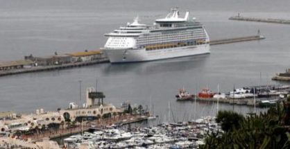 Panorámica del puerto de Alicante, donde se produjo el arresto.
