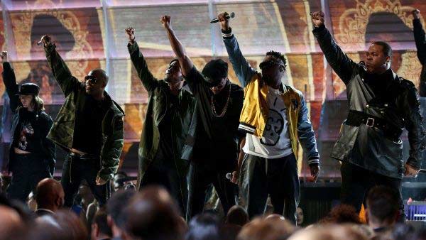 Raperos contra Trump.