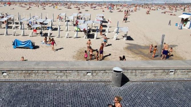 Los hechos han tenido lugar en la playa de Zurriola.