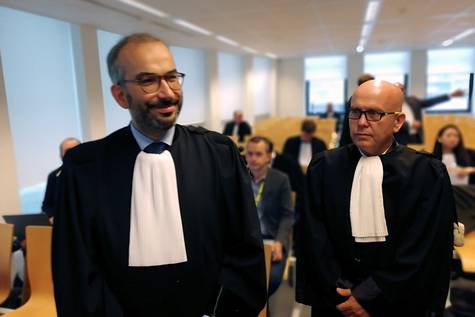 Los abogados de ambas partes en la sala 7 del Tribunal de Primera Instancia del juzgado de Bruselas