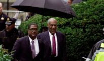 Bill Cosby a su llegada al tribunal