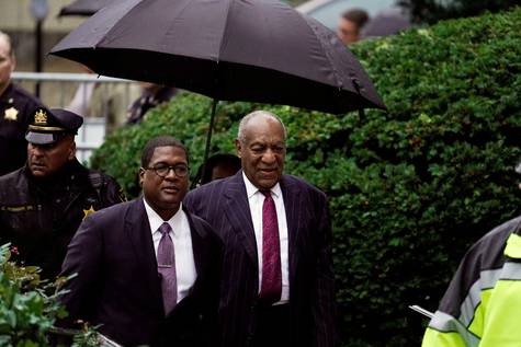 Bill Cosby a su llegada al tribunal