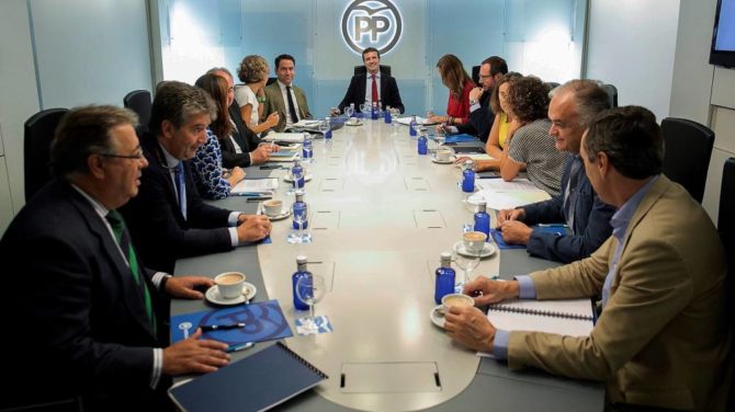 El presidente del PP, Pablo Casado, preside la reunión del comité de dirección de la formación.