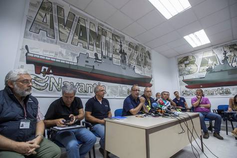 El comité de empresa del astillero de Navantia, durante una rueda de prensa.