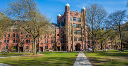 Universidad de Yale.
