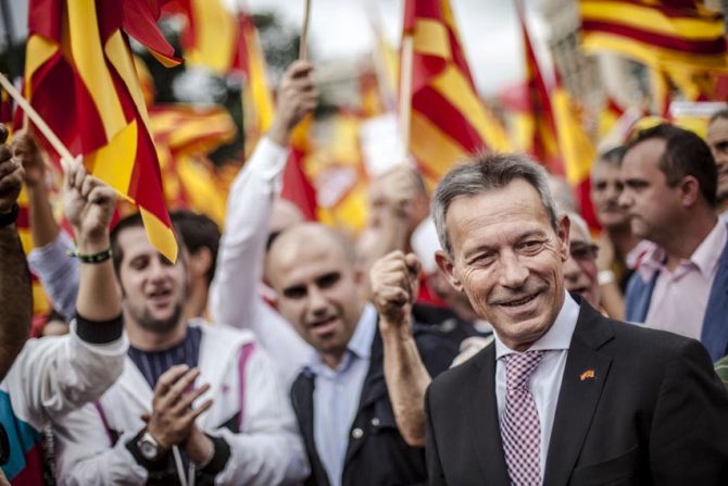 Anglada, en primer término.