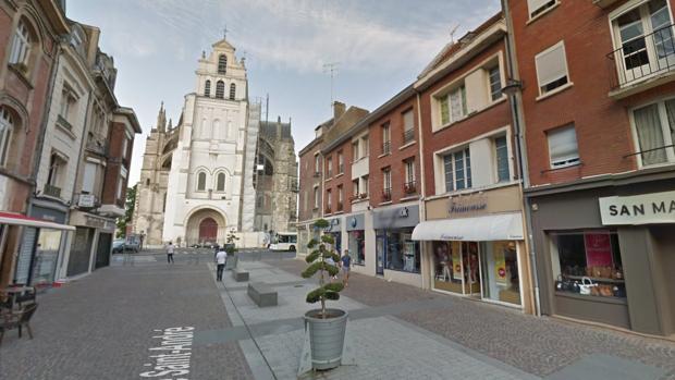 El hombre vivía en la calle San Andrés de la localidad de San Quintín - Google Maps