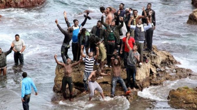 Inmigrantes a su llegada a las costas andaluzas.