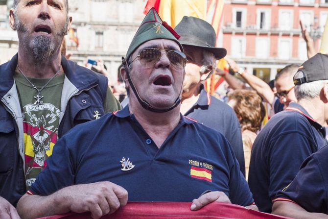 Miembros de la Hermandad de Antiguos Caballeros Legionarios de Cataluña
