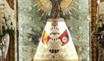 El manto de la Virgen del Pilar donado por Falange Española / HOY ARAGÓN