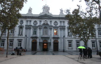 Un Supremo dividido pospone hasta este martes su decisión sobre el impuesto de hipotecas
