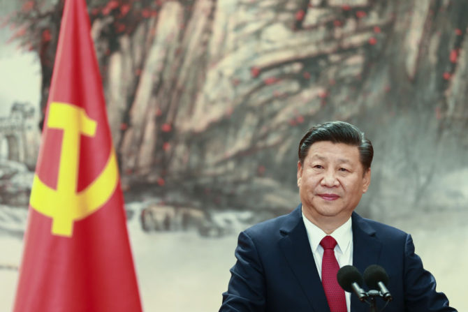 El presidente de China, Xi Jinping, no es un mero líder autoritario. Sin lugar a dudas, cree que el Partido debe tener un control absoluto sobre la sociedad y que él debe tener un control absoluto sobre el Partido. Está llevando a China de vuelta al totalitarismo mientras busca hacerse con un control a lo Mao sobre todos los aspectos de la sociedad. 