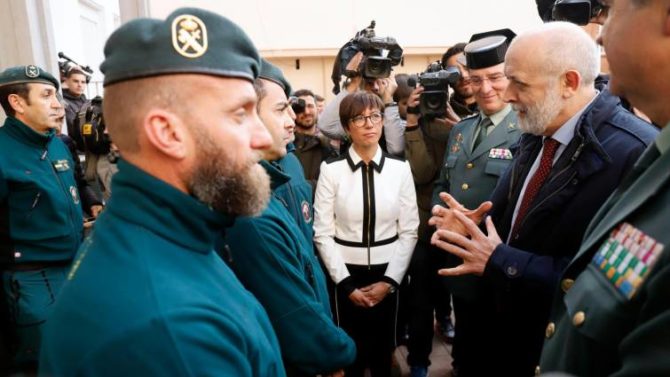 El director de la Guardia Civil, Félix Azón, se reunió ayer con los guardias civiles que participaron en el rescate de Julen