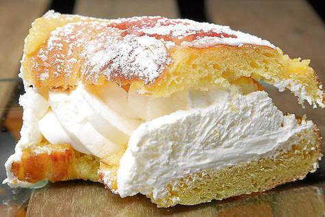 El Roscón de Reyes es uno de los dulces más suculentos de la Navidad.