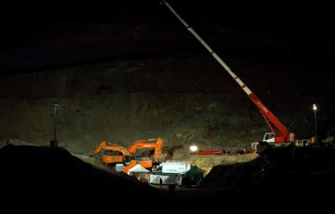 Imagen de los trabajos de rescate en el cerro de Totalán.