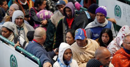 Venezolanos emigrando a Ecuador