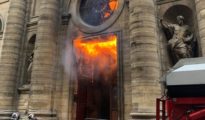 Incendio en la iglesia de Saint-Sulpice de París